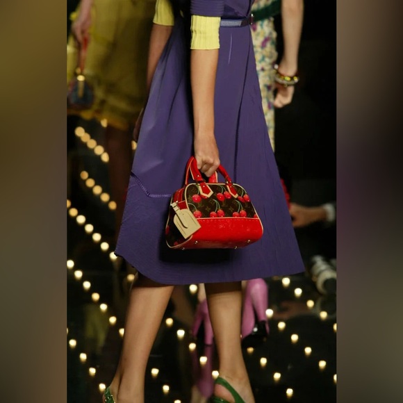 Louis Vuitton* Monogram Cherry Neo Deauville Handbag M95001 - Picture 9 of 10